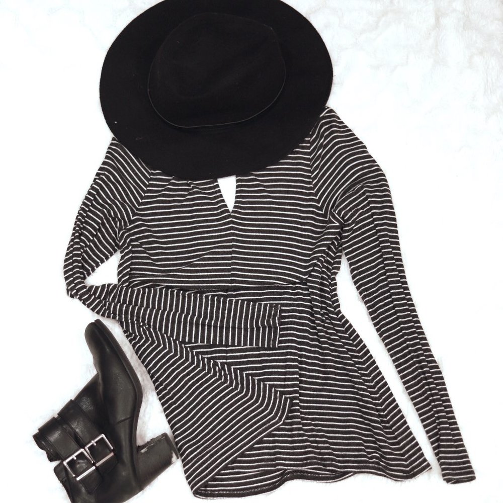 🐆American Eagle, Long Sleeve Soft & Sexy Top